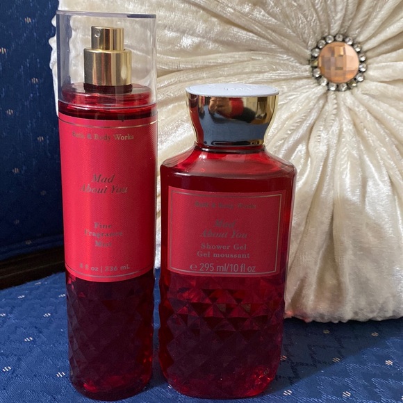 Bath & Body Works Other - BATH & BODY WORKS SET. . . MAD ABOUT YOU SCENT